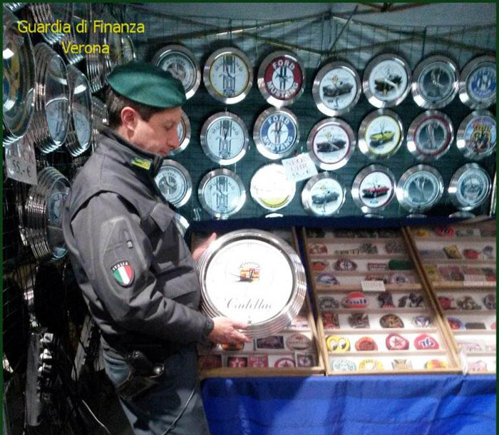 Sequestrati prodotti contraffatti al Motor Bike Expo di Verona