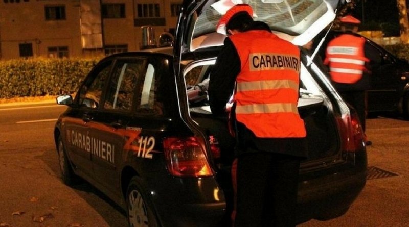 Chioggia: fornisce false generalità ai carabinieri, arrestato