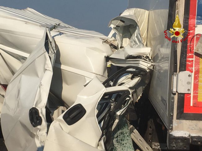 Incidente tra camion e furgone tra Portogruaro e Latisana