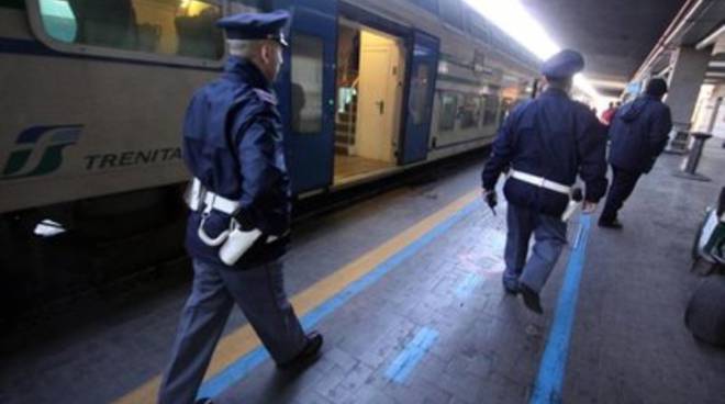 Arrestate due abili borseggiatrici specialiste dei furti sui treni