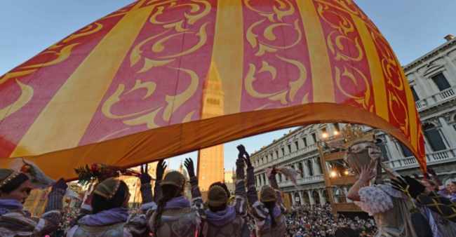Svolo del Leon: chiude il Carnevale di Venezia 2019