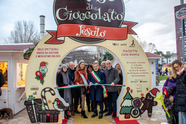 Natale a Jesolo: inaugurato Il Paese di Cioccolato