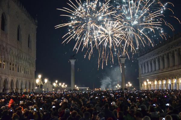 Capodanno: Festa a San Marco a Venezia,a Cortina processione