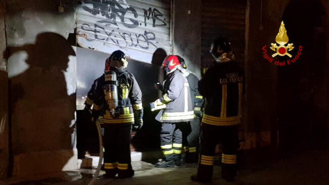 Incendio in un ristorante di Venezia: tanto fumo e paura