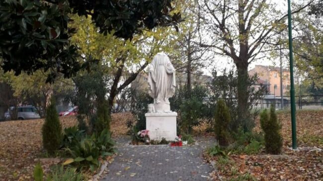 Statua della Madonna a Marghera