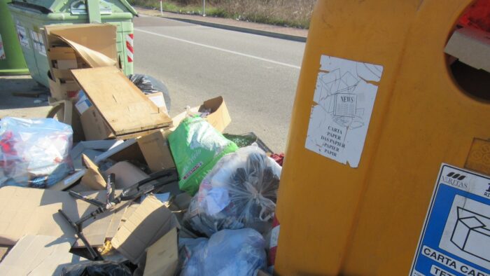 Abbandono di rifiuti: quasi 900 multe in 4 mesi a Venezia