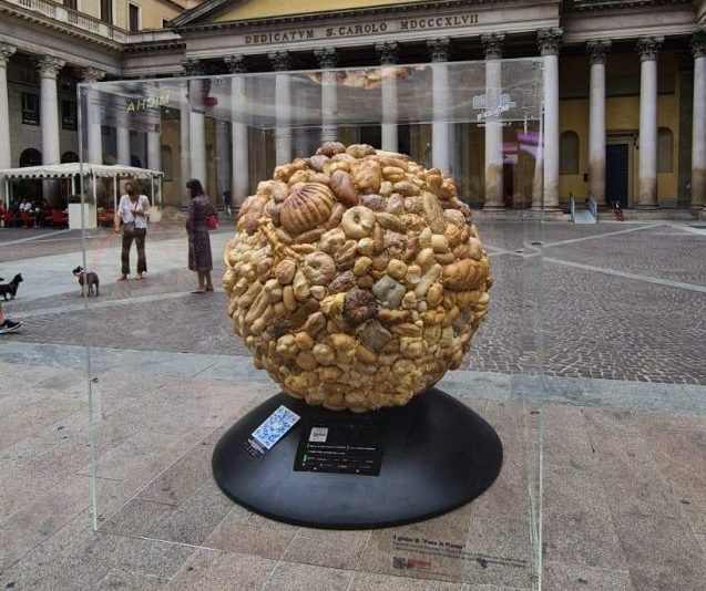 pane in piazza