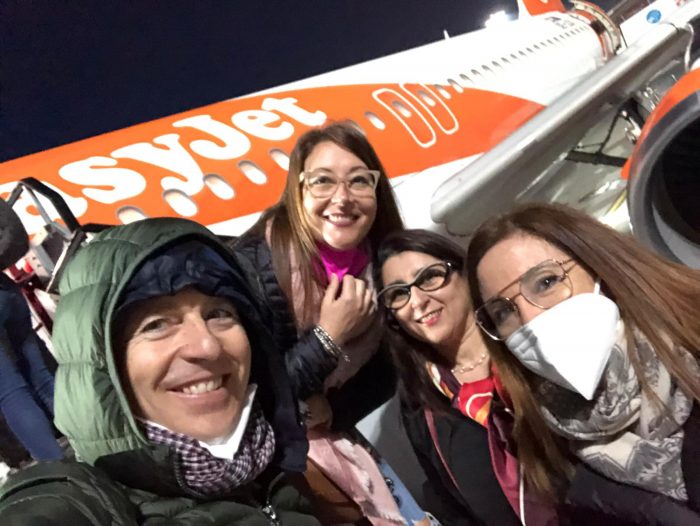 Quattro infermieri in volo salvano giovane dall’infarto