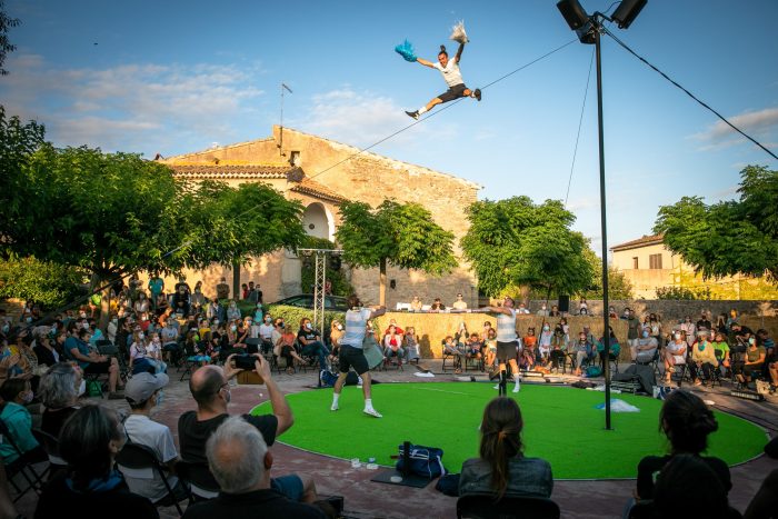 Flying Artist Festival: danza e arte "in volo" a Bibione