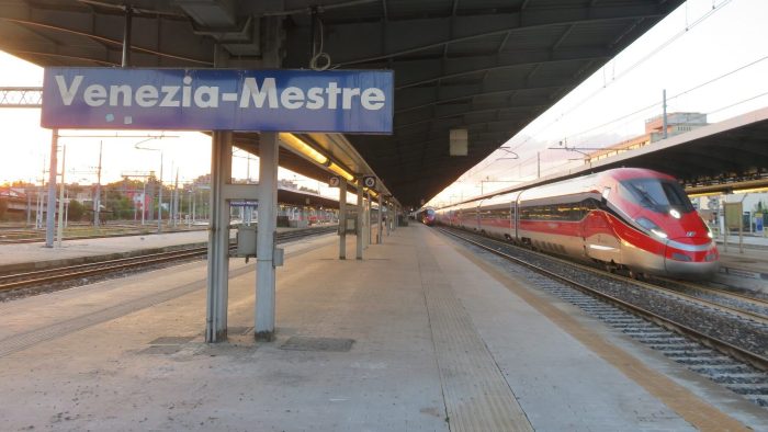 Festa del Redentore 2022: orari treni straordinari - TeleVenezia