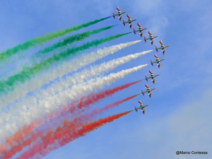 Jesolo Air Show: in 500mila con il naso all'insù per le Frecce Tricolori