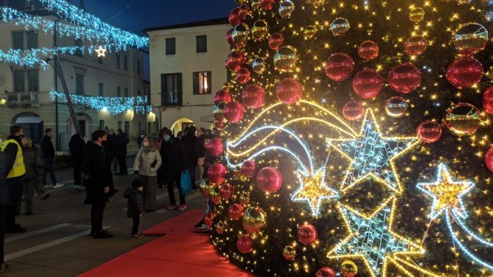 Concerti di Natale sul Palco di Piazza Ferretto -TeleVenezia