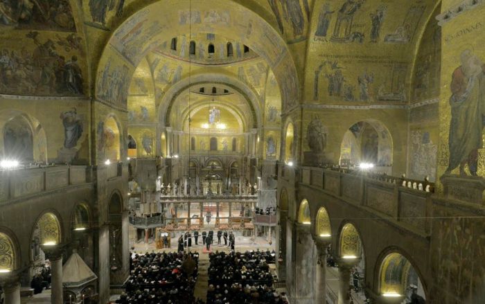Concerto di Natale della Fenice nella Basilica di San Marco-TeleVenezia