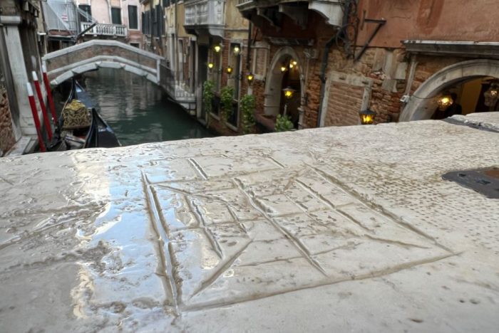 Antichi graffiti di Venezia: la quotidianità della Serenissima
