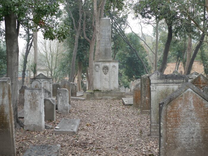 Riaprirà straordinariamente nel giorno di Ferragosto martedì 15 agosto l’antico Cimitero Ebraico al Lido di Venezia
