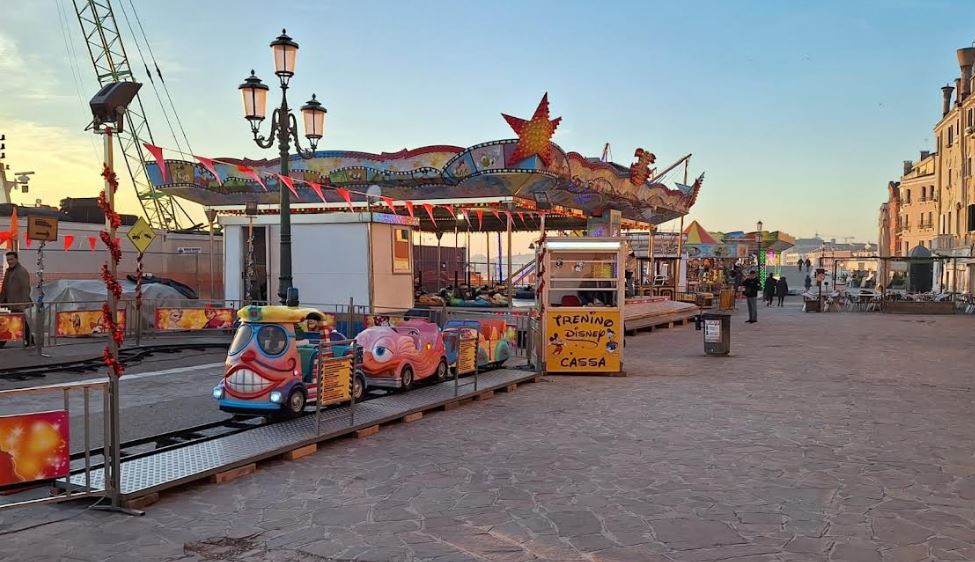 Il Luna Park torna ad illuminare il cuore di Venezia